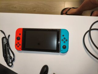 Nintendo Switch Azul/Rojo + Accesorios