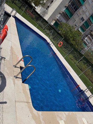 Servicios de mantenimiento de piscinas