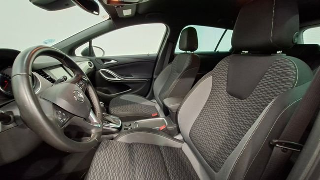 Opel Astra ST 1.4T SHT CVT Ultimate 2021, foto 11