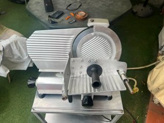 Cortadora de embutidos profesional