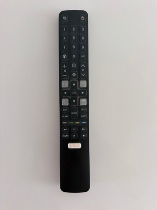 Televisión Thomson Negra y Plateada