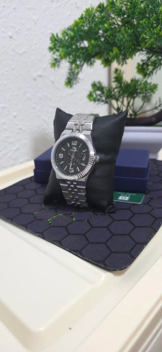 Reloj Hombre Negro y Plateado