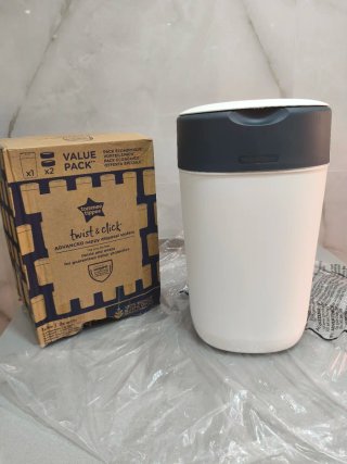 Contenedor Pañales Tommee Tippee Twist & Click + 2