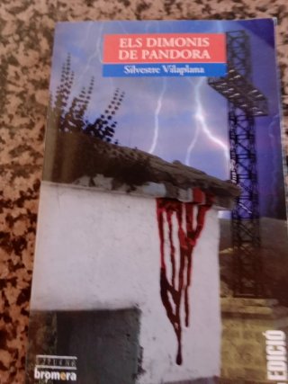 Lote 2 Libros: Els Dimonis de Pandora y Camino a C