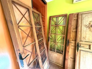 Puertas de madera antiguas interiores anticuario