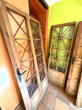 Puertas de madera antiguas interiores anticuario