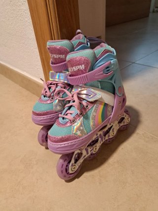 Patines infantiles ajustables rosa y azul