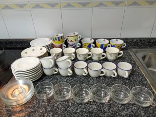 Juego Tazas y Platos, uno de San Claudio 1.3