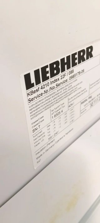 NEVERA CON CONGELADOR DE UNA PUERTA LIEBHERR