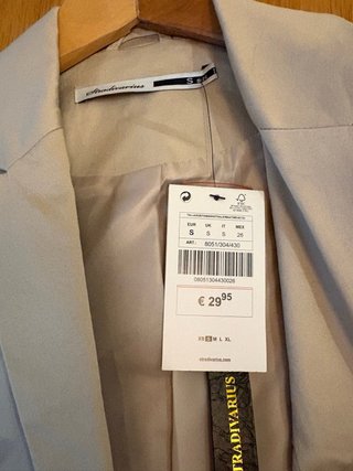 Blazer beige Stradivarius nueva con etiqueta