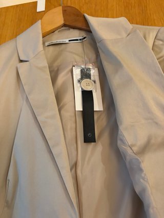 Blazer beige Stradivarius nueva con etiqueta