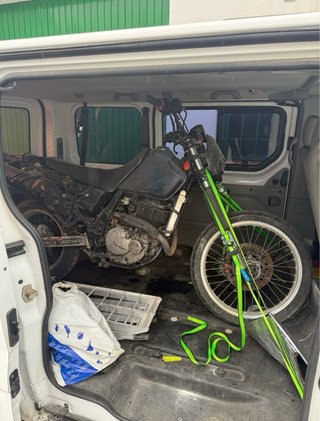 Suzuki DR 650 Proyecto 2002 mas info escribir inte