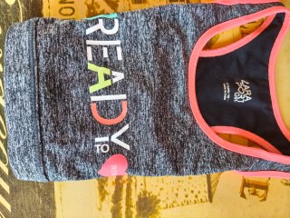 Top deportivo niña Zara gris y rosa T.12