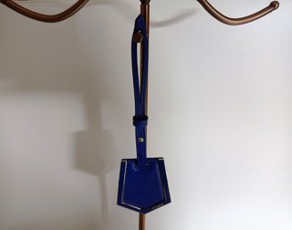 Charm Fendi Piel Azul