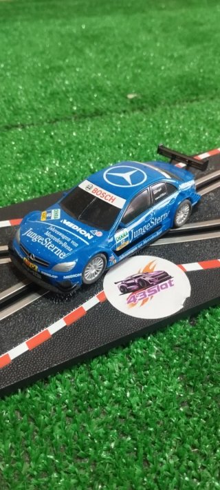 Coche Mercedes-Benz DTM Junge Sterne compact