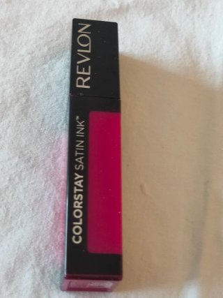 Labial Revlon Colorstay Satin Ink 012