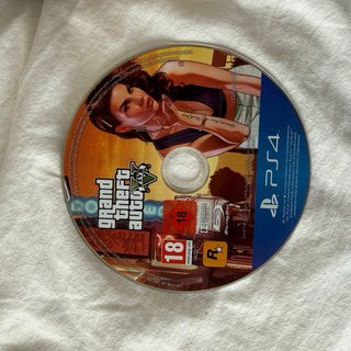 PS4 Slim 500GB Negra + GTA V
