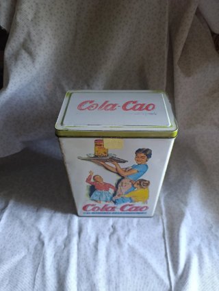 Dos Antiguas latas Bote Cola Cao