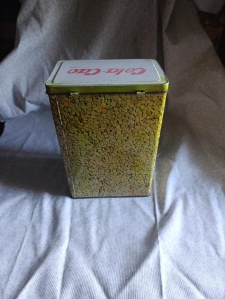 Dos Antiguas latas Bote Cola Cao