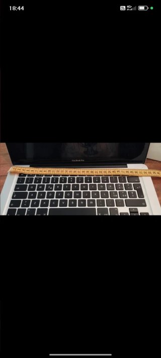 MacBook Pro 13 LED-backlit
