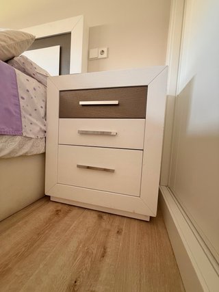 Dormitorio completo madera maciza a medida