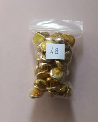 Lote 48 botones amarillos filo dorado