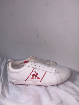 Zapatillas Le Coq Sportif blancas y rojas