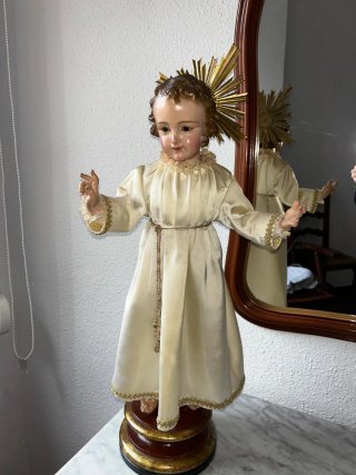 Niño Jesús madera cap y pota