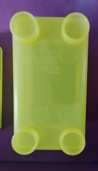 2 Cajas Apilables Ikea Amarilla y Lima.