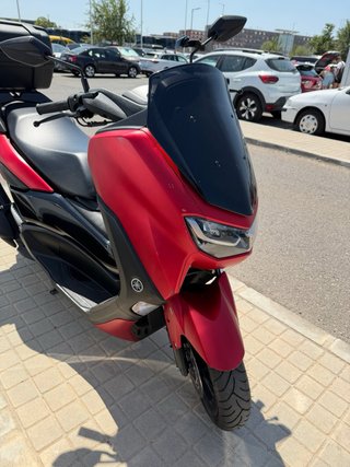 Yamaha NMAX 2021 Roja EXCELENTE ESTADO