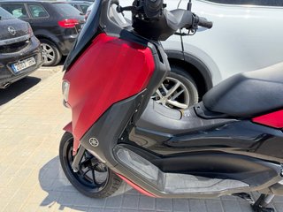 Yamaha NMAX 2021 Roja EXCELENTE ESTADO