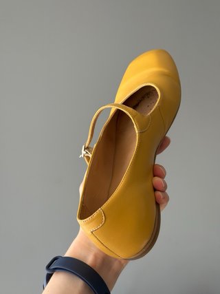 Zapatos planos de piel con tira mary jane