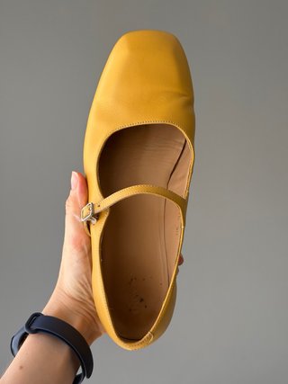 Zapatos planos de piel con tira mary jane
