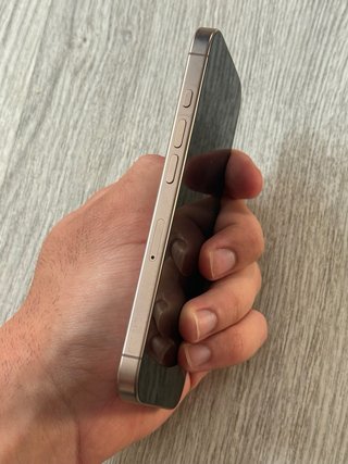 iPhone 16 PRO 256Gb (ver fotos)