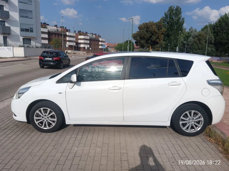 Toyota Verso 2012 - foto 1