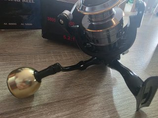 Carrete de pesca HE4000