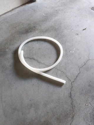 Manguera de piscina blanca