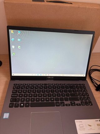 Ordenador portátil ASUS gris