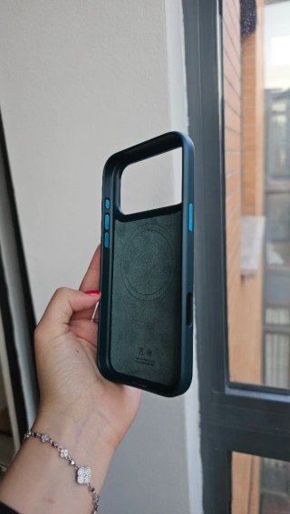 Funda Beats Azul para iPhone 17 Pro/Pro Max