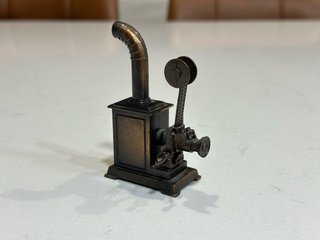Miniaturas de colección: plancha, piano, etc.