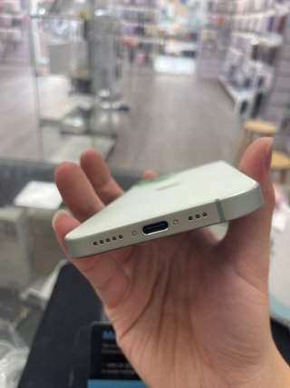 iPhone 15 128GB Verde