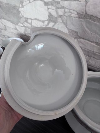 Sopera y juego de porcelana