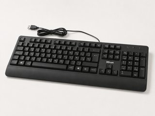 Teclado Trust USB con Teclado Numérico