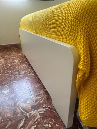 Cama 140x200cm + Mesita Noche + Escritorio