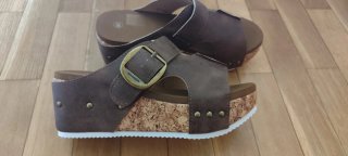 Zuecos marrones T38