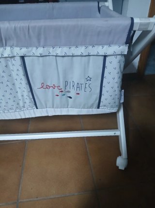 Moisés bebé con colchoneta y edredón