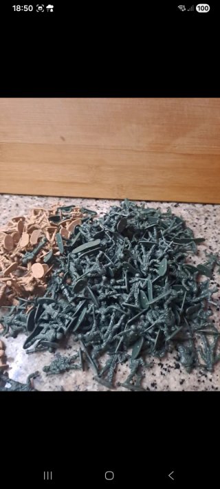 Lote Soldados 1/72 Plástico Marrón y Verde