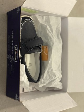 Zapatos Chicco niño azul y blanco talla 27