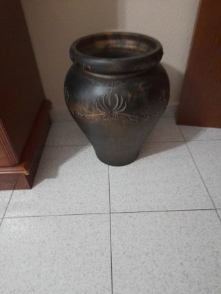 Jarrón de cerámica decorativo