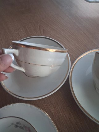 Juego de tazas de porcelana antiguas Diferentes